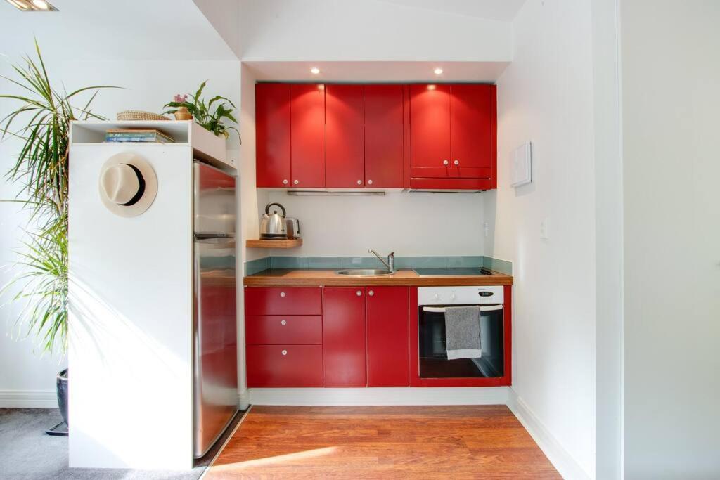 Tiny Home Big Vibes In Central Napier Exterior foto